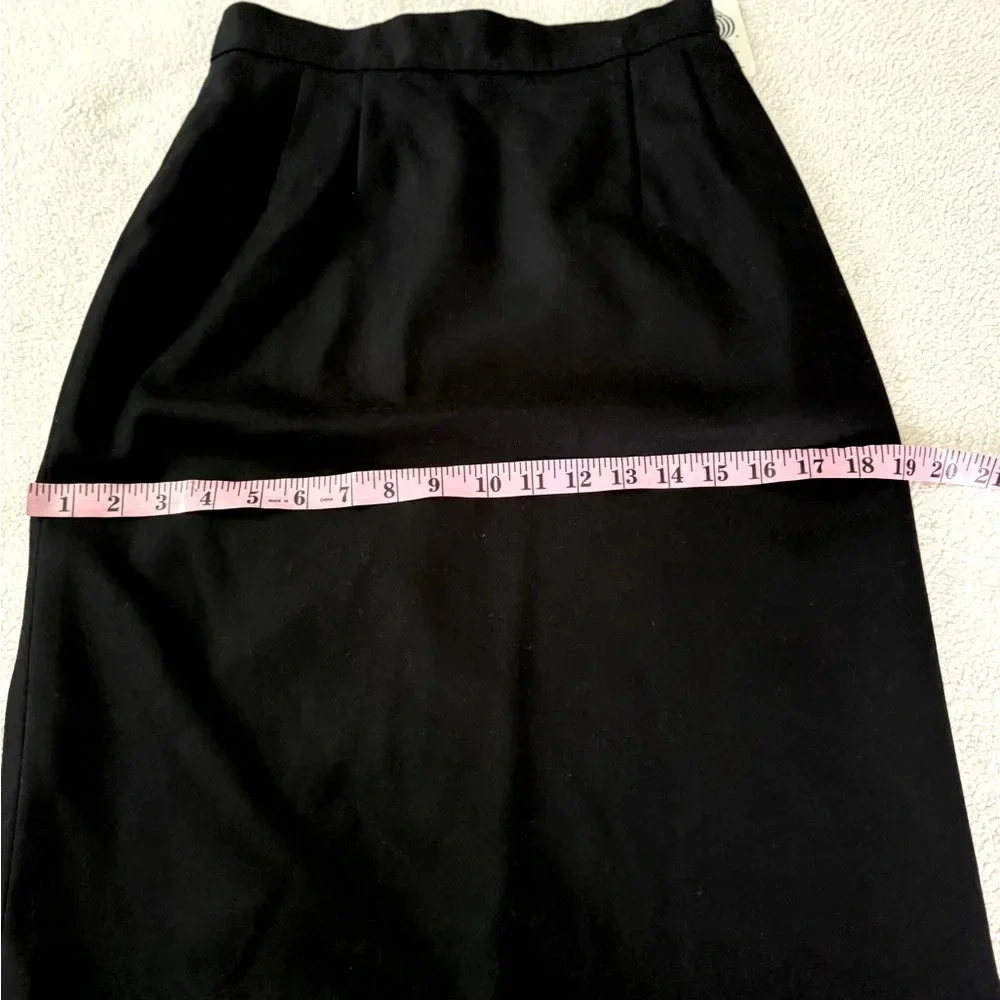 NWT Block Island Petites 7/8 Black 100% pure wool lined pencil skirt